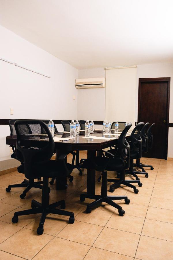 Hotel Meson De La Chinantla Tuxtepec Екстериор снимка