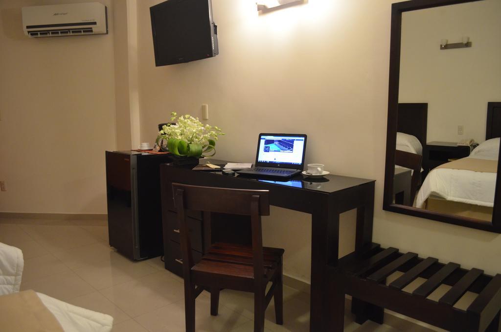 Hotel Meson De La Chinantla Tuxtepec Екстериор снимка