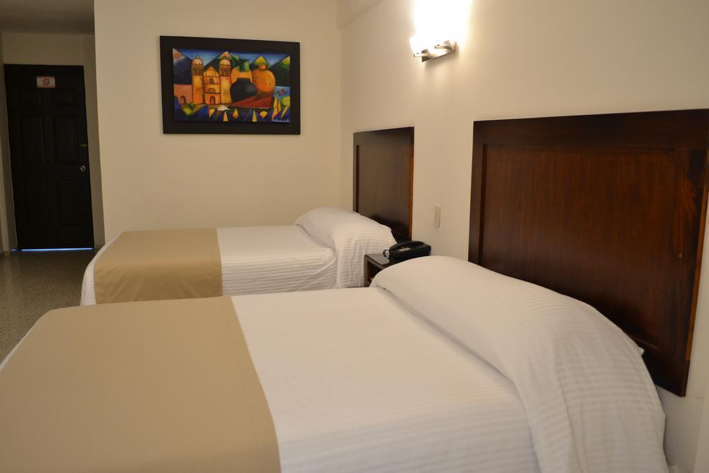 Hotel Meson De La Chinantla Tuxtepec Екстериор снимка