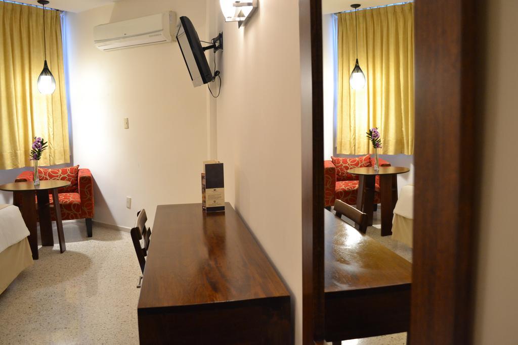 Hotel Meson De La Chinantla Tuxtepec Екстериор снимка