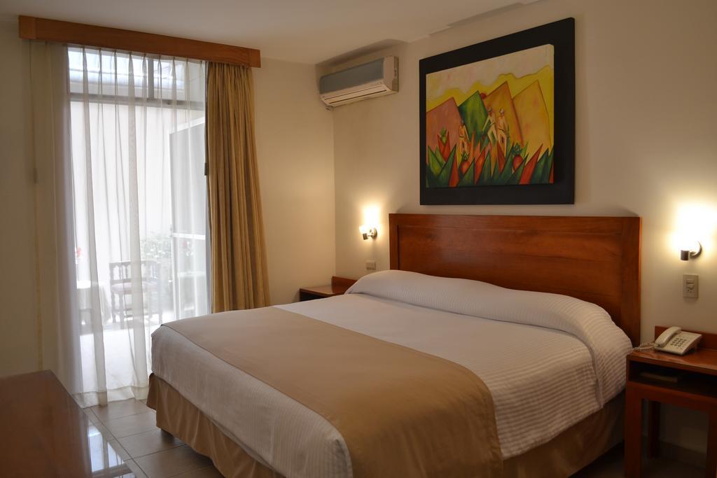 Hotel Meson De La Chinantla Tuxtepec Екстериор снимка