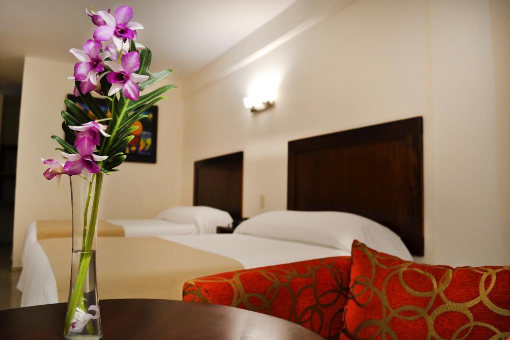 Hotel Meson De La Chinantla Tuxtepec Екстериор снимка
